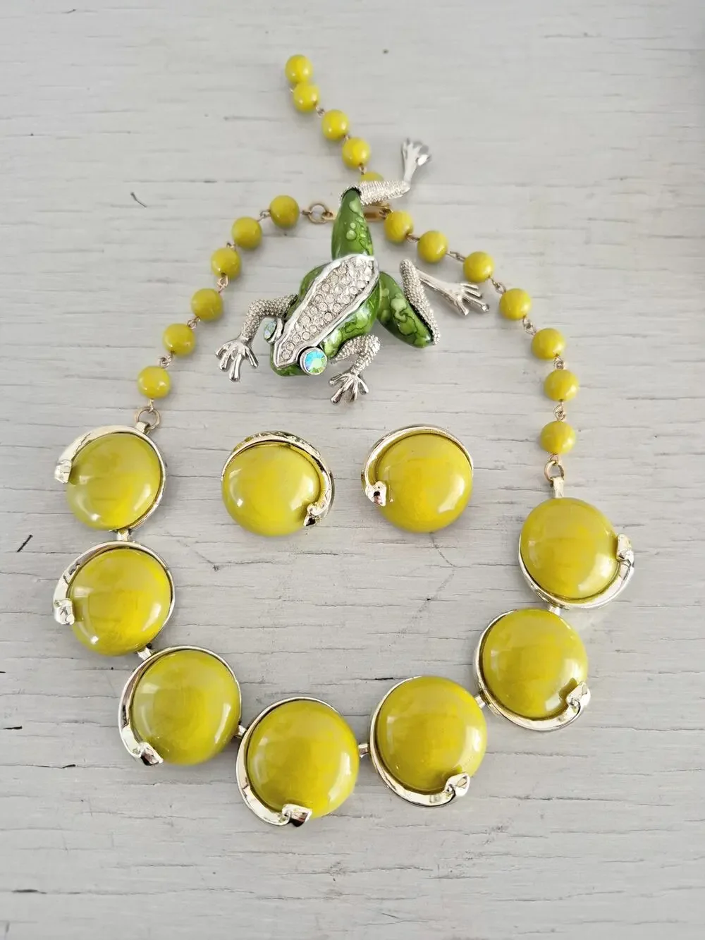 Vintage Mid-Century Green Necklace Earring and Frog Brooch Set